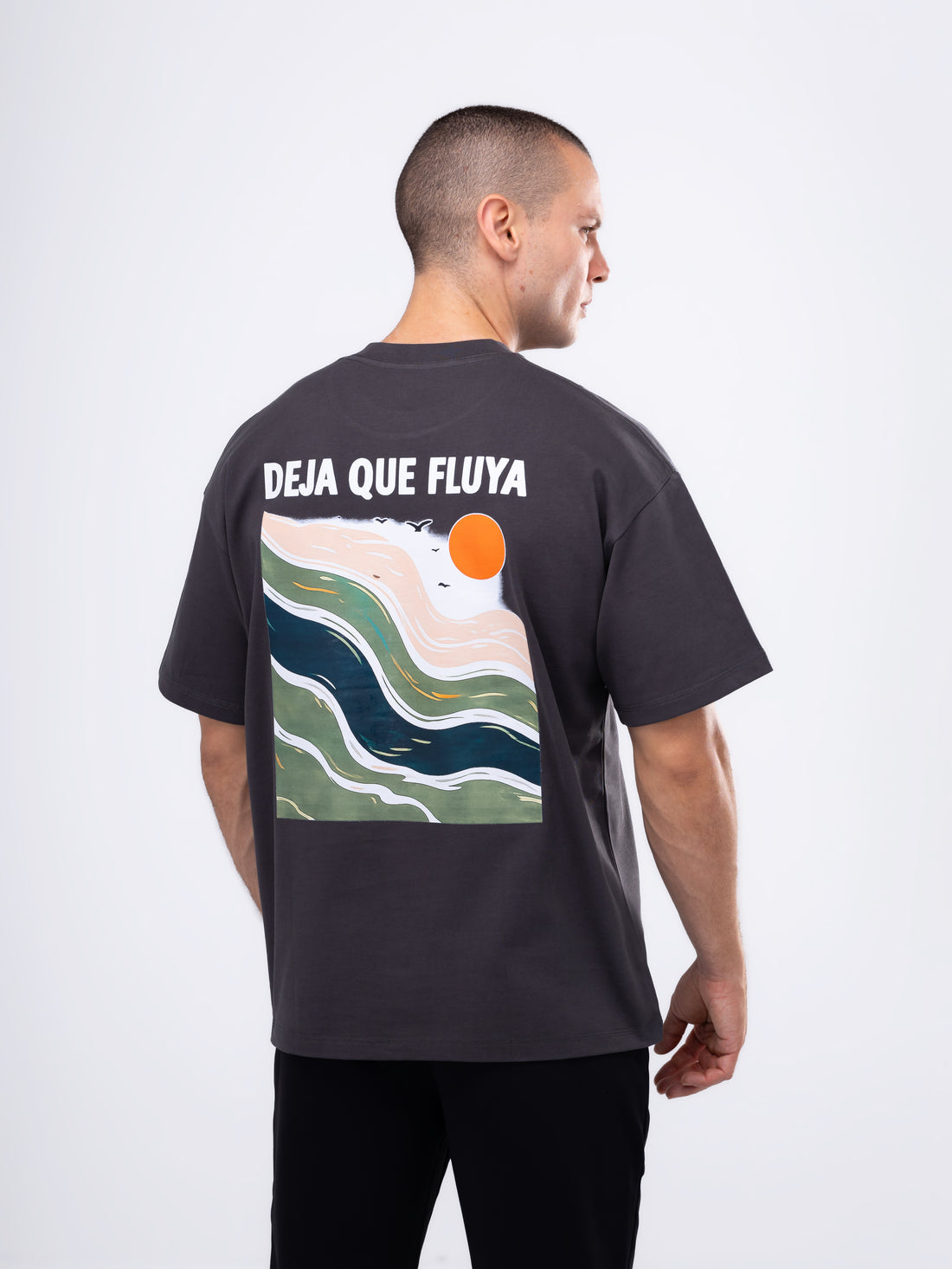 Camiseta super premium "DEJA QUE FLUYA"