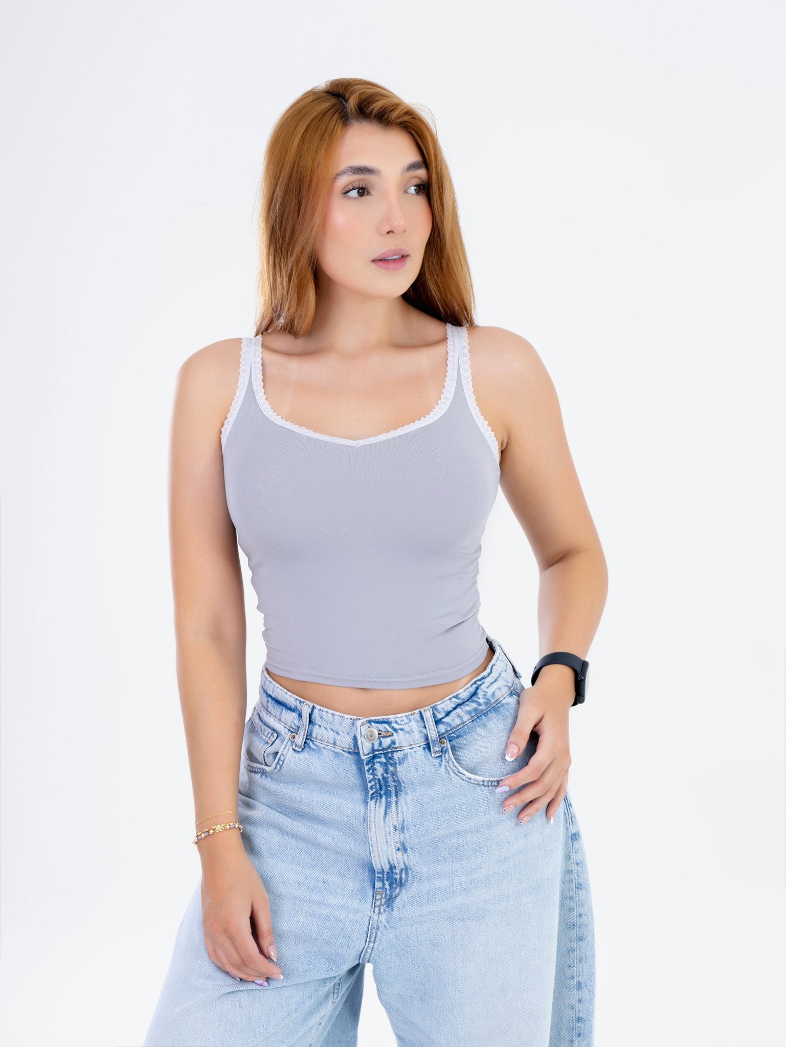 Camiseta de Tirantes Gris con Encaje