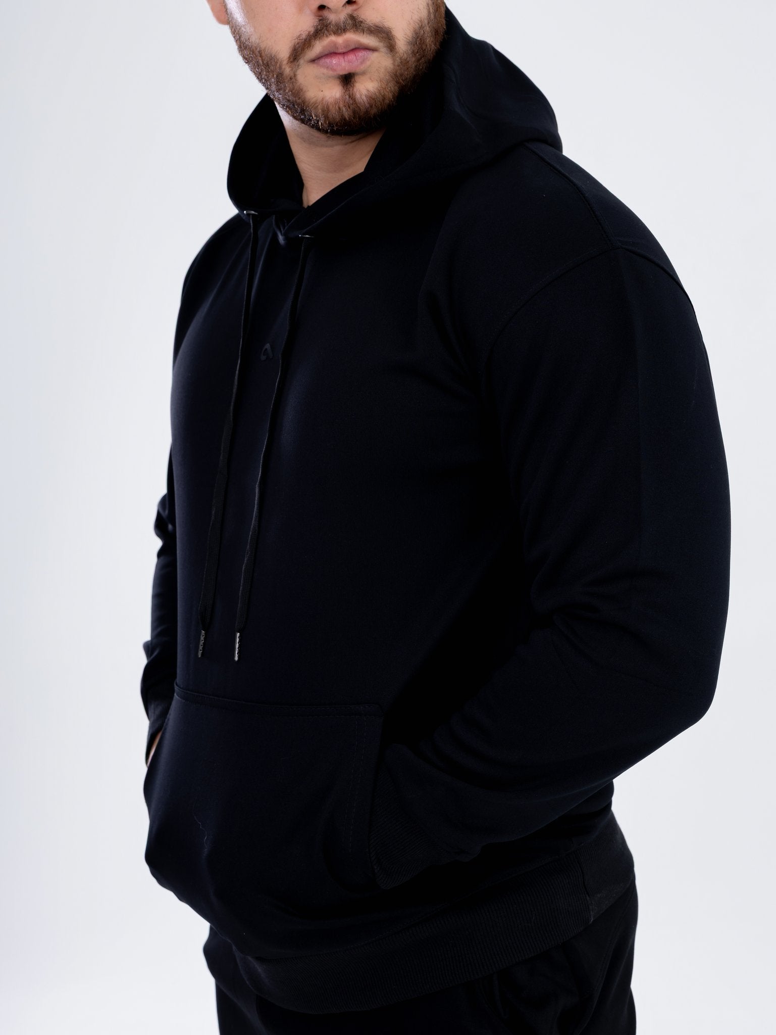 Conjunto Hoodie y Jogger Negro