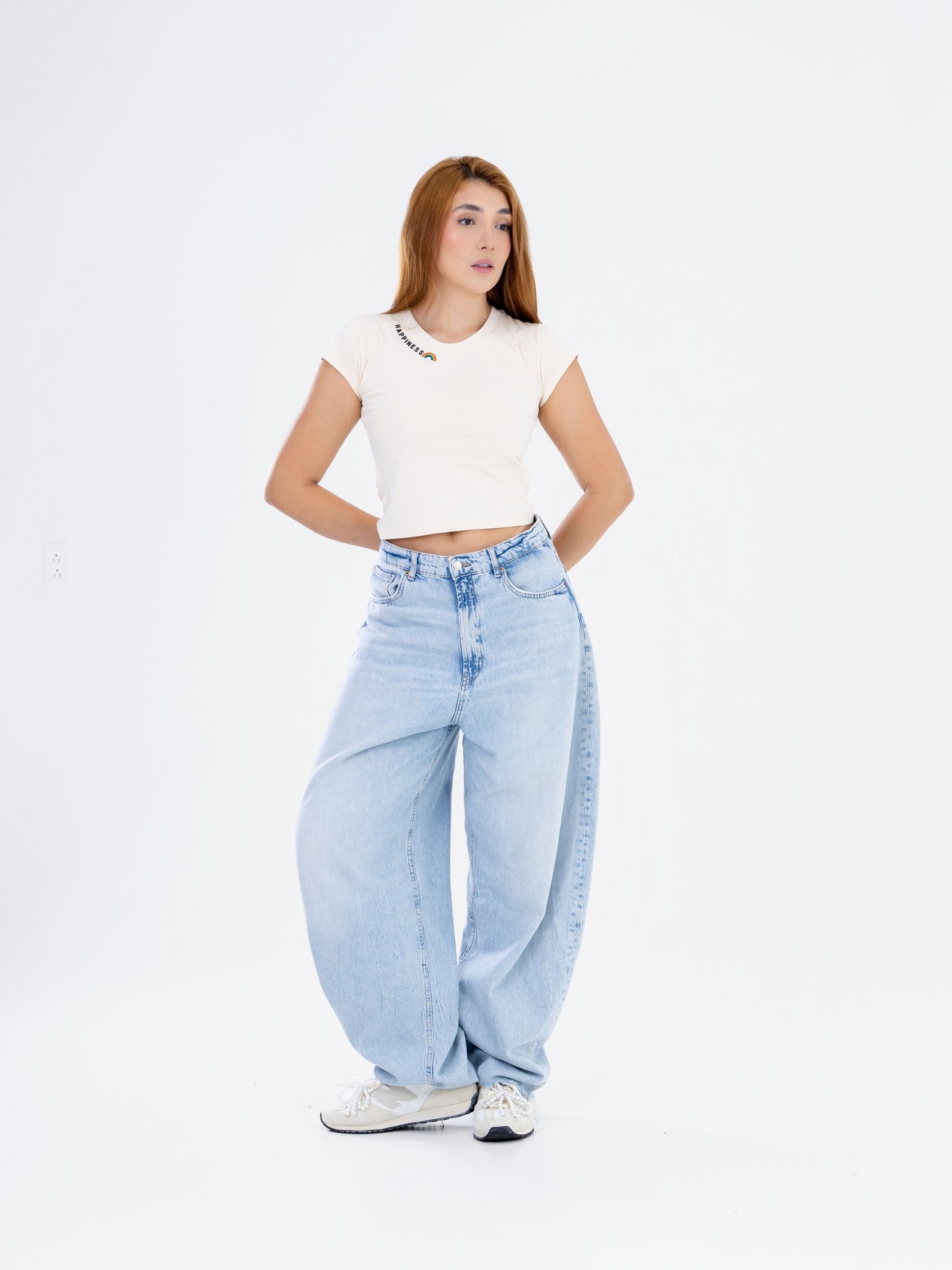 Camiseta Crop Crema Happiness