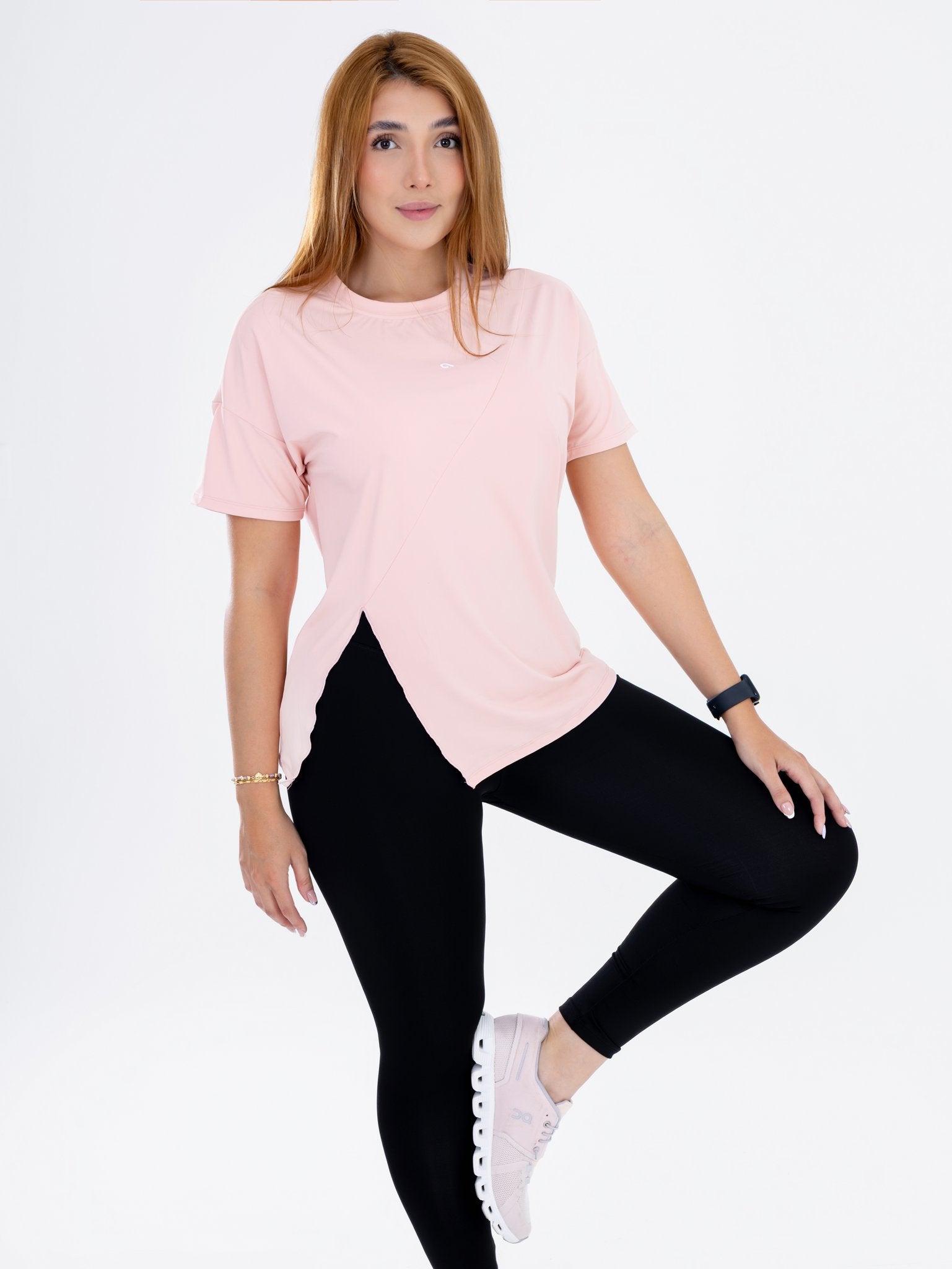 Camiseta Oversize Rosa con Cruce Frontal